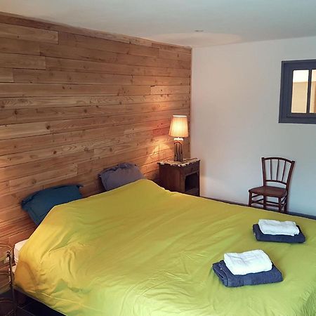 Le The Au Jardin Bed & Breakfast Saint-Julien-de-Civry Екстериор снимка