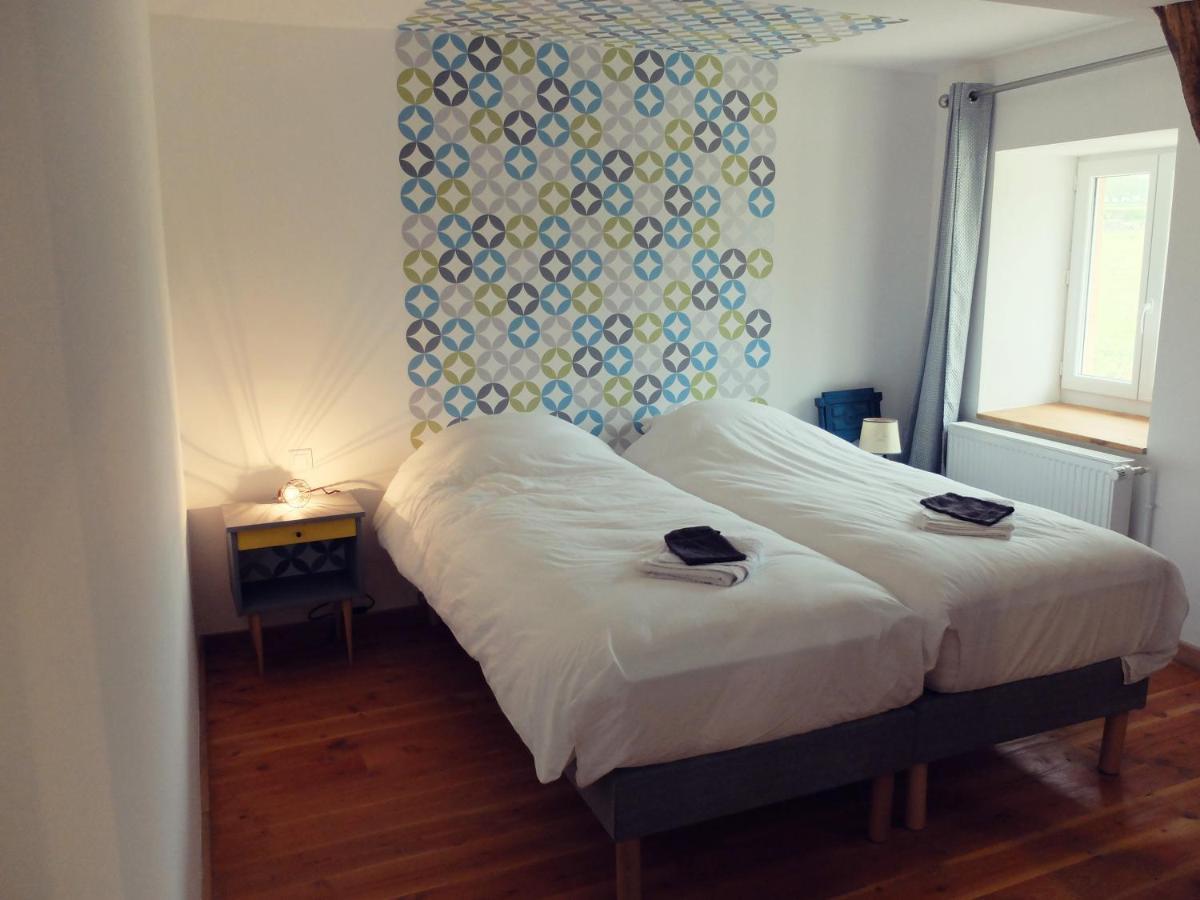 Le The Au Jardin Bed & Breakfast Saint-Julien-de-Civry Екстериор снимка