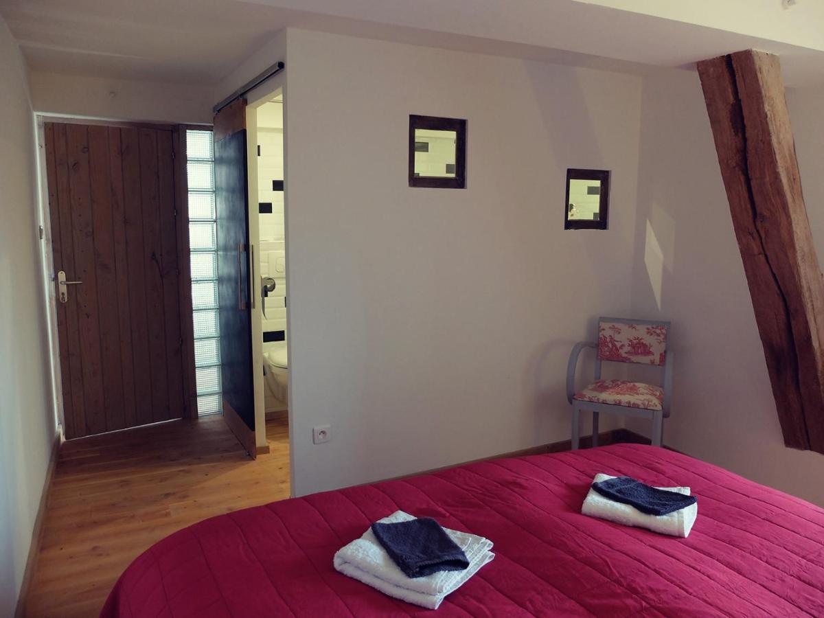 Le The Au Jardin Bed & Breakfast Saint-Julien-de-Civry Екстериор снимка